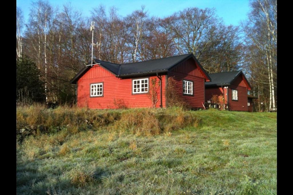 Sagolikt Laege Med Havsutsikt I Roerum Pa Oesterlen Villa Simrishamn Exterior photo