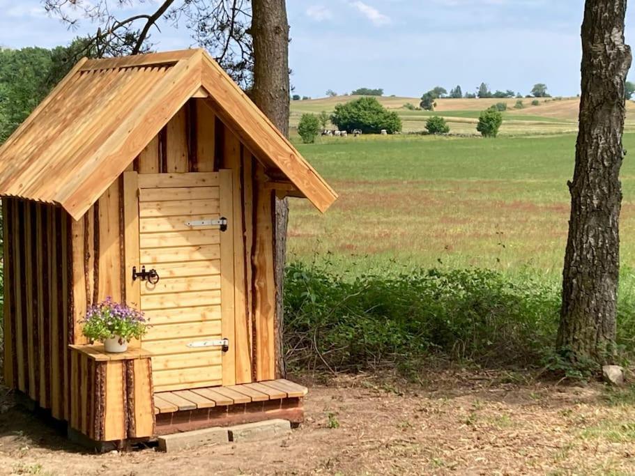 Sagolikt Laege Med Havsutsikt I Roerum Pa Oesterlen Villa Simrishamn Exterior photo