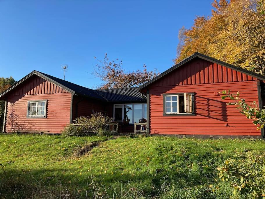 Sagolikt Laege Med Havsutsikt I Roerum Pa Oesterlen Villa Simrishamn Exterior photo