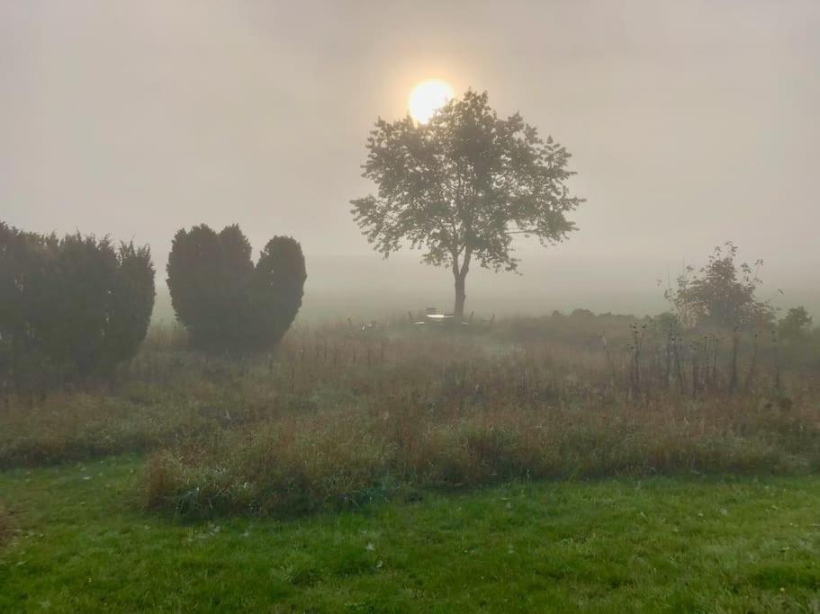 Sagolikt Laege Med Havsutsikt I Roerum Pa Oesterlen Villa Simrishamn Exterior photo