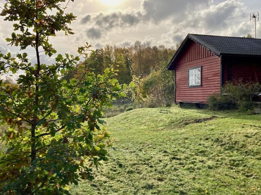 Sagolikt Laege Med Havsutsikt I Roerum Pa Oesterlen Villa Simrishamn Exterior photo