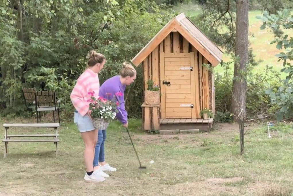 Sagolikt Laege Med Havsutsikt I Roerum Pa Oesterlen Villa Simrishamn Exterior photo